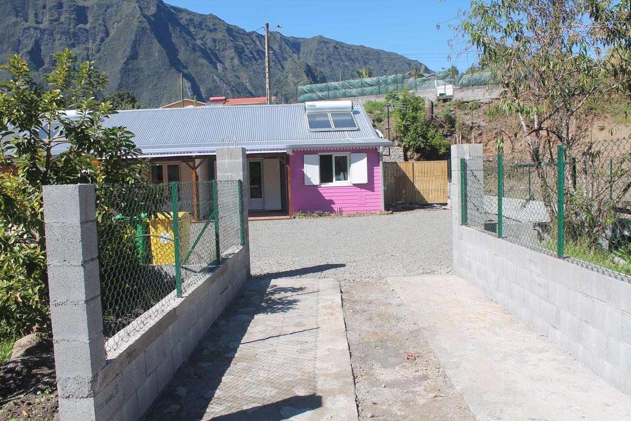 Les Cases Pres Du Lac Cilaos Bagian luar foto